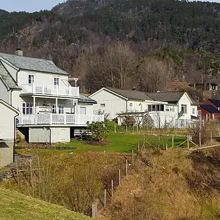Holiday home Lovely In With Wifi